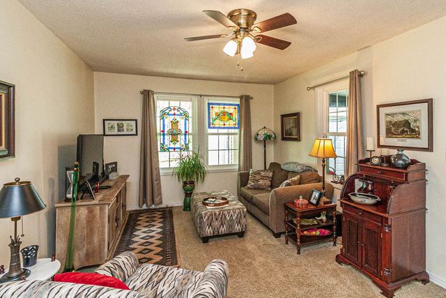 718 CRABTREE RD, Selmer, TN 38375