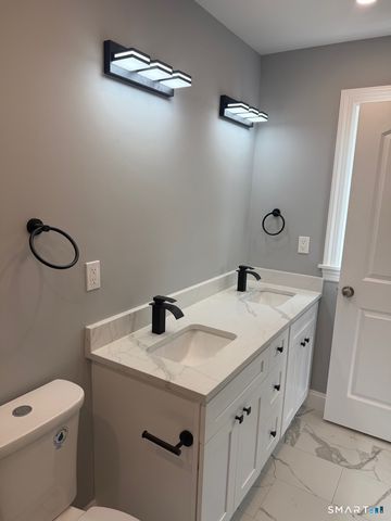 420 Greenwood Street, Bridgeport, CT 06606