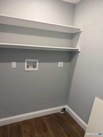 420 Greenwood Street, Bridgeport, CT 06606