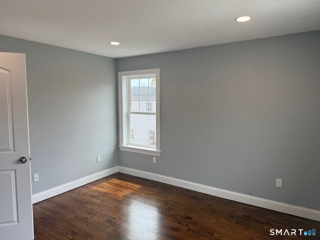 420 Greenwood Street, Bridgeport, CT 06606