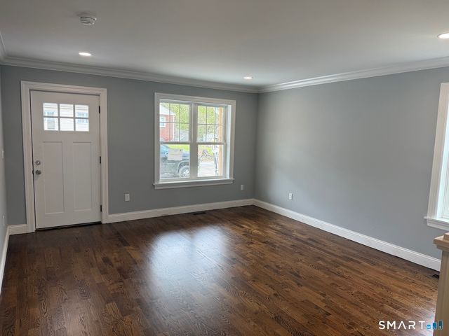 420 Greenwood Street, Bridgeport, CT 06606