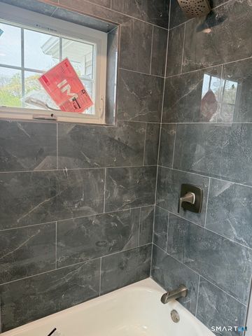 420 Greenwood Street, Bridgeport, CT 06606