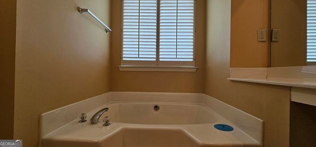 165 Water View Drive, Stockbridge, GA 30281