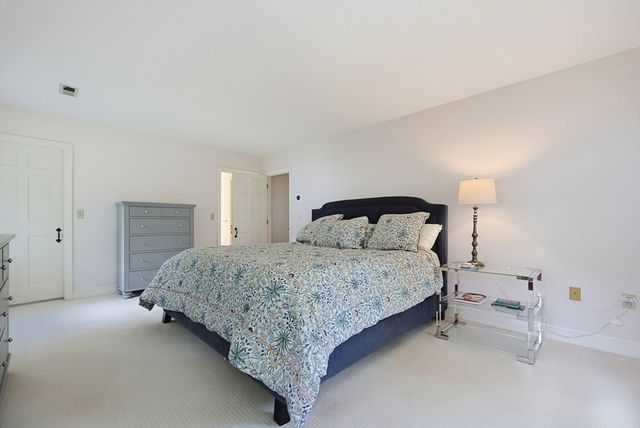 4 David Joseph Rd, Hopkinton, MA 01748