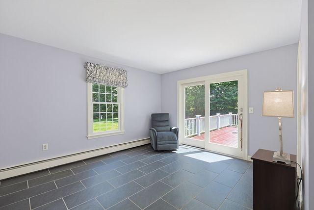 4 David Joseph Rd, Hopkinton, MA 01748