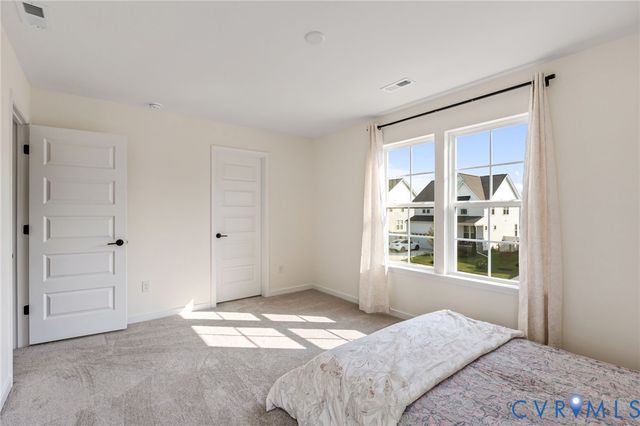 10702 Skippers St, Glen Allen, VA 23059