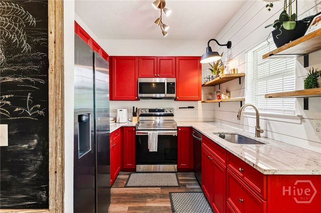 322 Laurel Oak Lane, Savannah, GA 31404