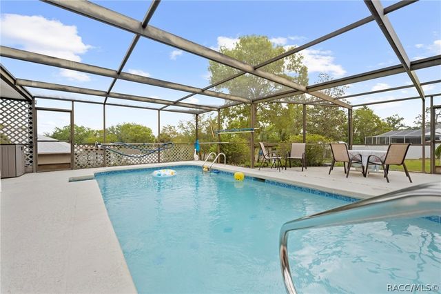 13378 Drayton Dr, Spring Hill, FL 34609