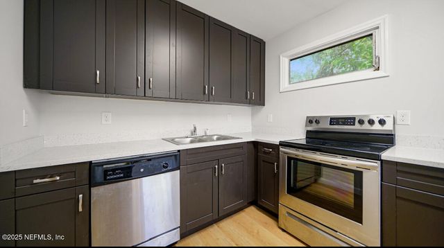 9265 DANVILLE Avenue, Jacksonville, FL 32208