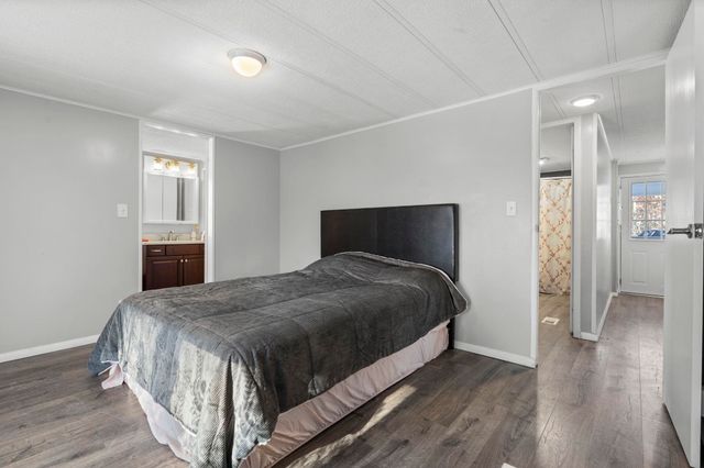 73 River Ledge Drive, Goffstown, NH 03045