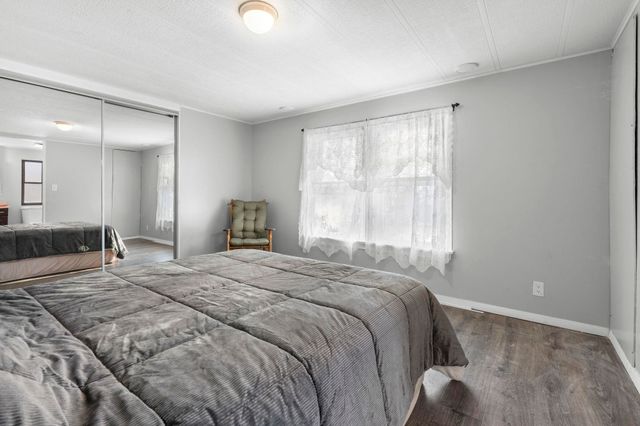 73 River Ledge Drive, Goffstown, NH 03045