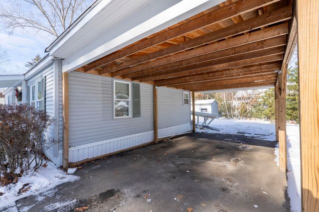 73 River Ledge Drive, Goffstown, NH 03045