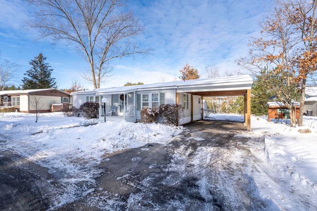 73 River Ledge Drive, Goffstown, NH 03045