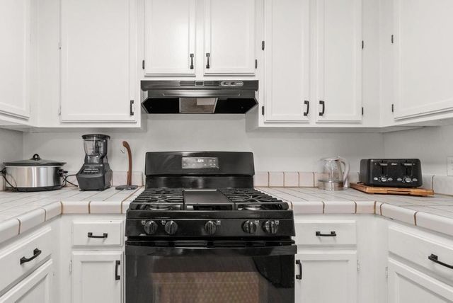 240 Green Meadow Drive B, Watsonville, CA 95076