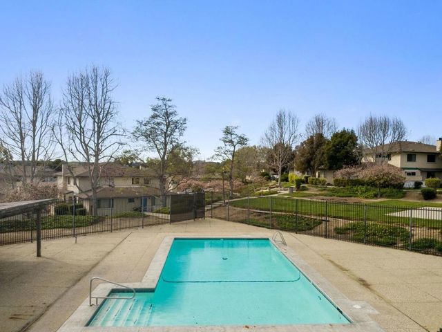 240 Green Meadow Drive B, Watsonville, CA 95076