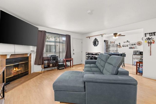 240 Green Meadow Drive B, Watsonville, CA 95076