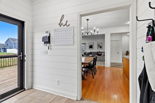 1050 Long Branch Court, Gas City, IN 46933