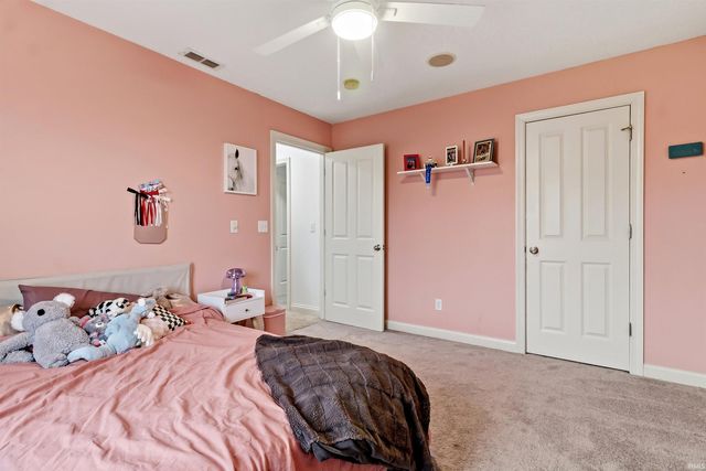 1050 Long Branch Court, Gas City, IN 46933