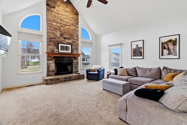 1050 Long Branch Court, Gas City, IN 46933