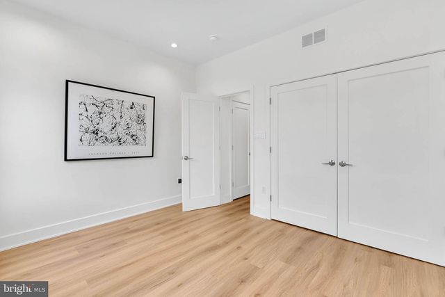 2441 S CLARION ST, Philadelphia, PA 19148