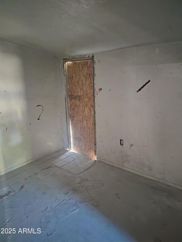 3915 E GREER Street, Miami, AZ 85539