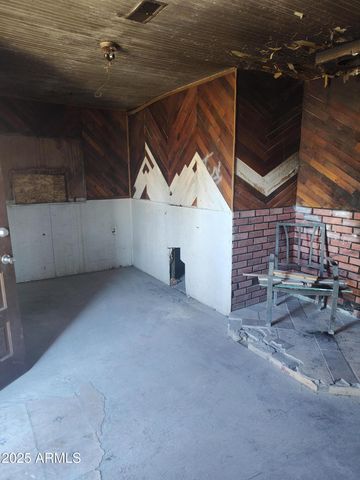 3915 E GREER Street, Miami, AZ 85539