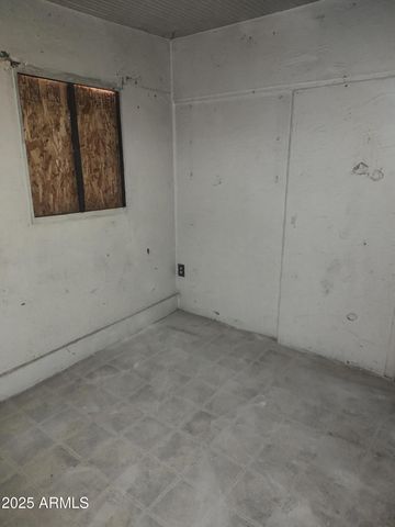 3915 E GREER Street, Miami, AZ 85539