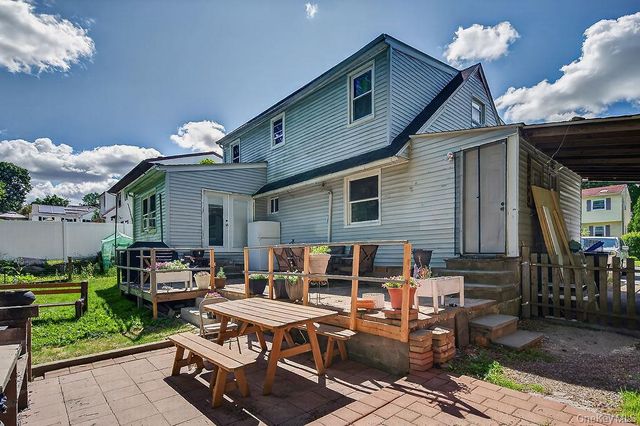 27 Tomahawk Drive, White Plains, NY 10603