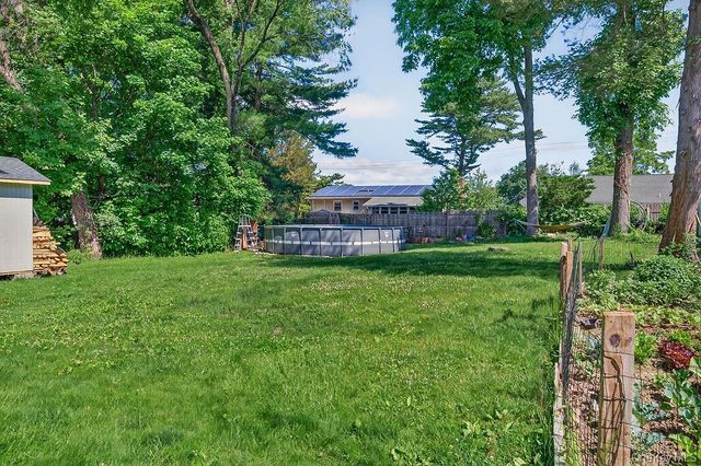 27 Tomahawk Drive, White Plains, NY 10603