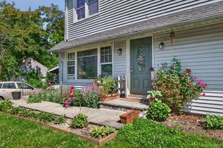 27 Tomahawk Drive, White Plains, NY 10603