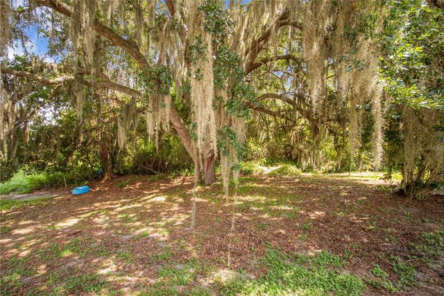 132 GOLF AIRE BOULEVARD, Haines City, FL 33844