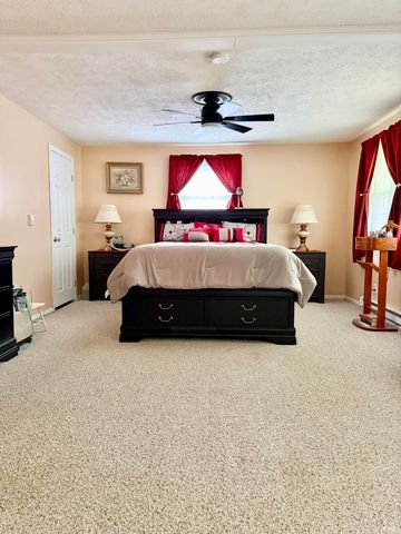 319 Elks Country Club Road, Richmond, IN 47374