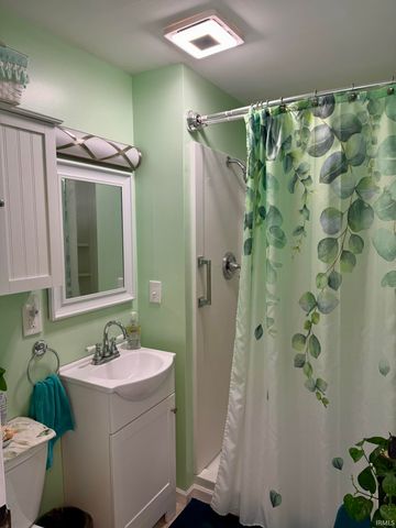 319 Elks Country Club Road, Richmond, IN 47374