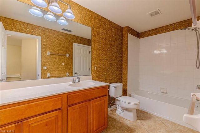 16173 Caldera LN 39, Naples, FL 34110