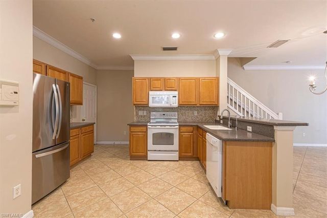 16173 Caldera LN 39, Naples, FL 34110