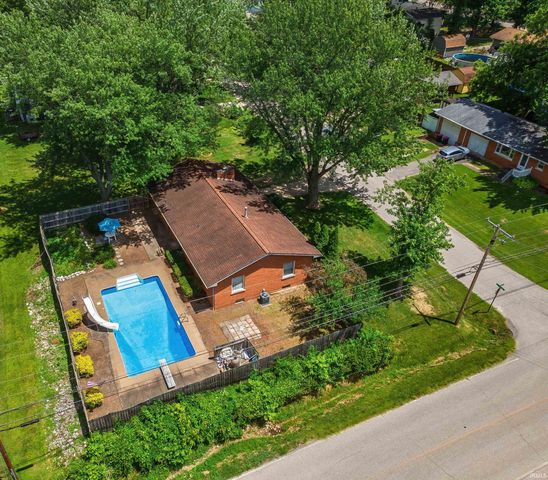 502 E Jefferson Avenue, Chandler, IN 47610