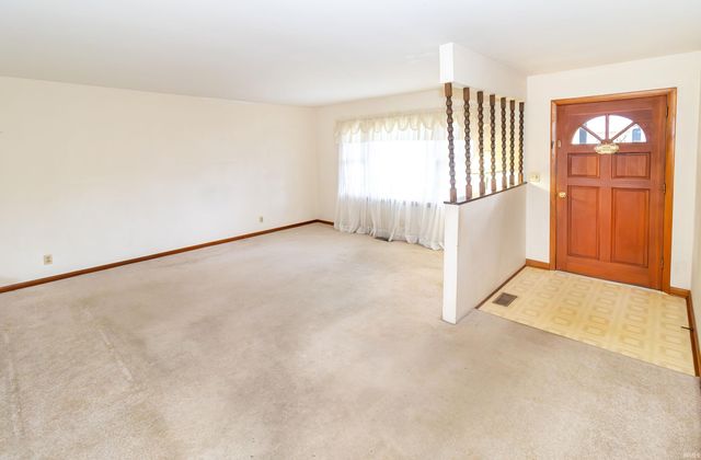 502 E Jefferson Avenue, Chandler, IN 47610