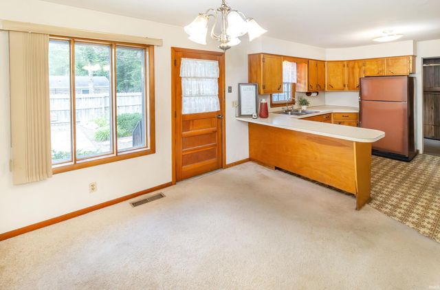 502 E Jefferson Avenue, Chandler, IN 47610