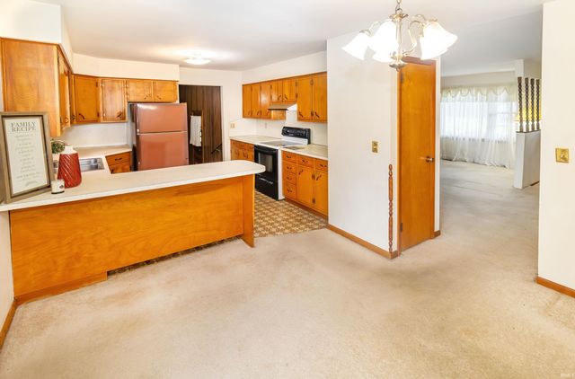 502 E Jefferson Avenue, Chandler, IN 47610