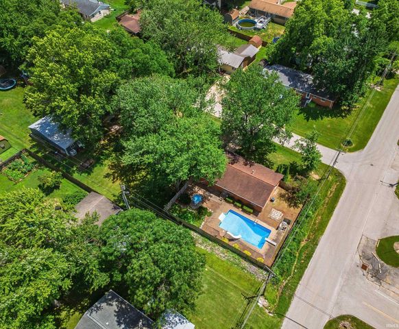 502 E Jefferson Avenue, Chandler, IN 47610