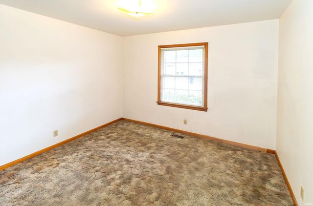 502 E Jefferson Avenue, Chandler, IN 47610
