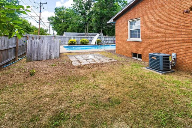502 E Jefferson Avenue, Chandler, IN 47610