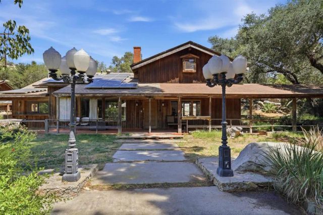 2362 Huffstatler Street, Fallbrook, CA 92028