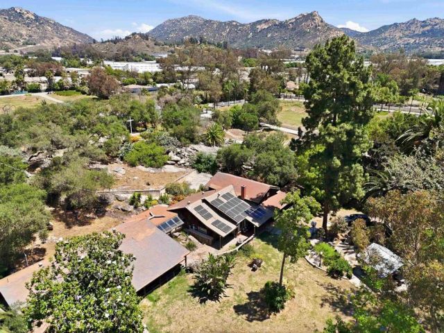 2362 Huffstatler Street, Fallbrook, CA 92028