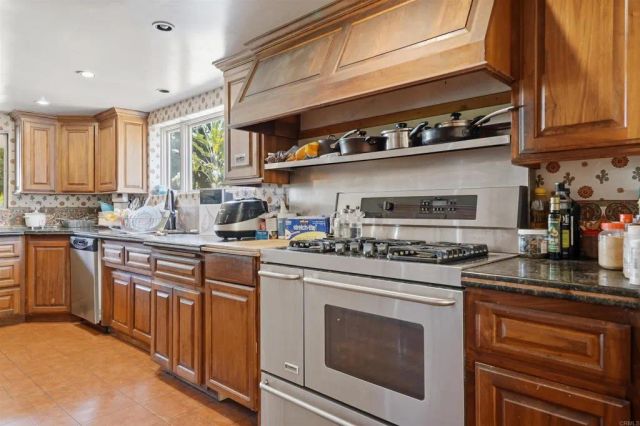 2362 Huffstatler Street, Fallbrook, CA 92028