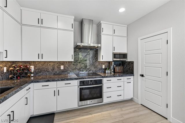 1782 Sparrow Song Court, Las Vegas, NV 89138