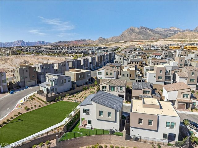 1782 Sparrow Song Court, Las Vegas, NV 89138