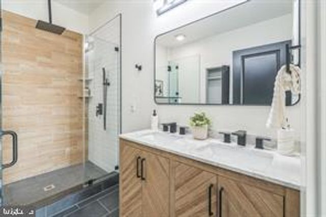 642 S 51ST ST, Philadelphia, PA 19143