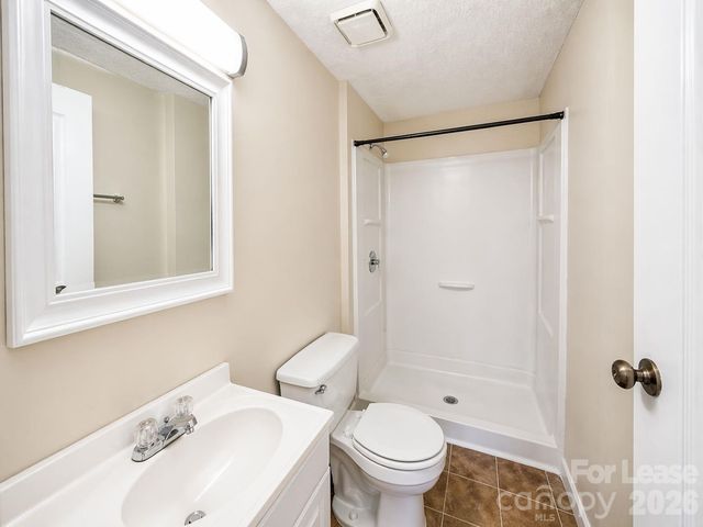 9456 Lexington Circle D, Charlotte, NC 28213