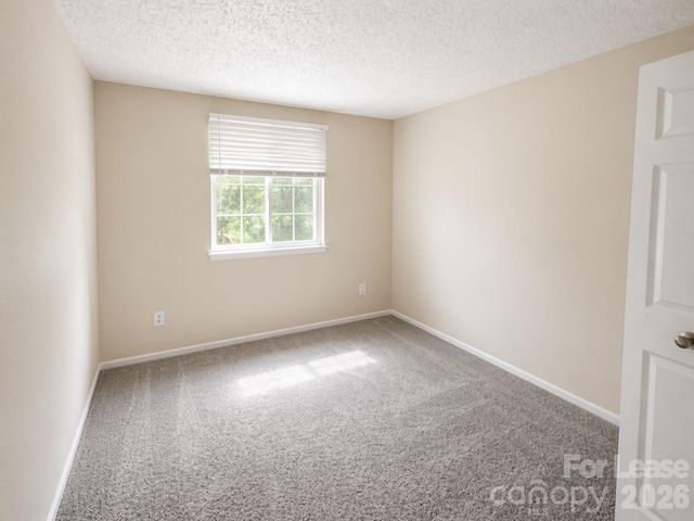 9456 Lexington Circle D, Charlotte, NC 28213